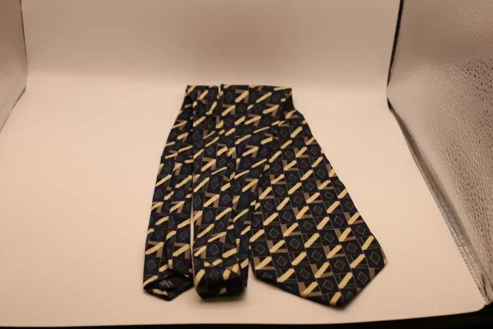 Zylos George Machado 100% Italian Silk Necktie with Geometric Diamond Pattern